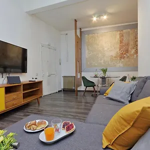 https://urbana-apartment-rome.it-romehotels.com